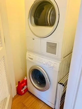 2 bed, 2 bath apartment for rent at 16 Miner St Unit 302, Fenway — photo 9 of 17