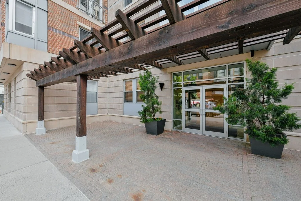 2 bed, 1 bath apartment for rent at 16 Miner St Unit 303, Fenway — photo 11 of 13