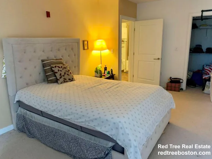 2 bed, 1 bath apartment for rent at 16 Miner St Unit 303, Fenway — photo 5 of 13