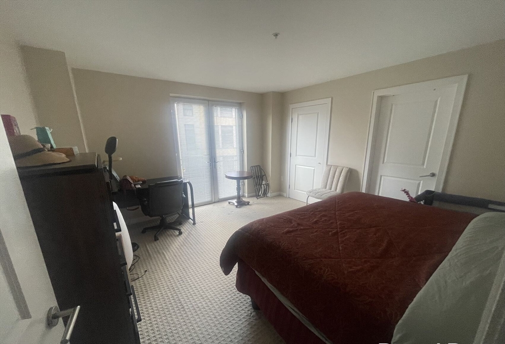 2 bed, 2 bath apartment for rent at 16 Miner St Unit 402, Fenway — photo 7 of 10