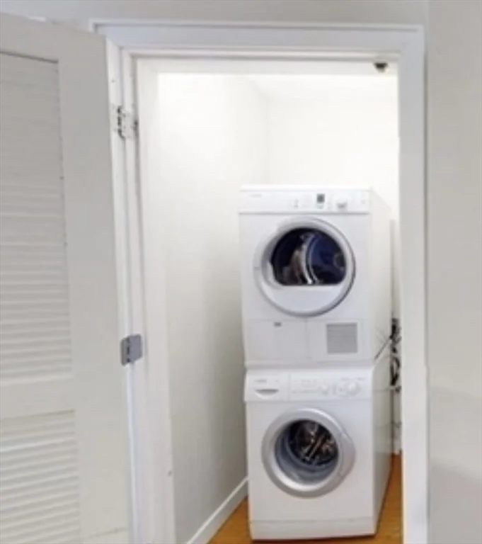 Studio bed apartment for rent at 16 Miner Unit 310, Fenway — photo 9 of 11