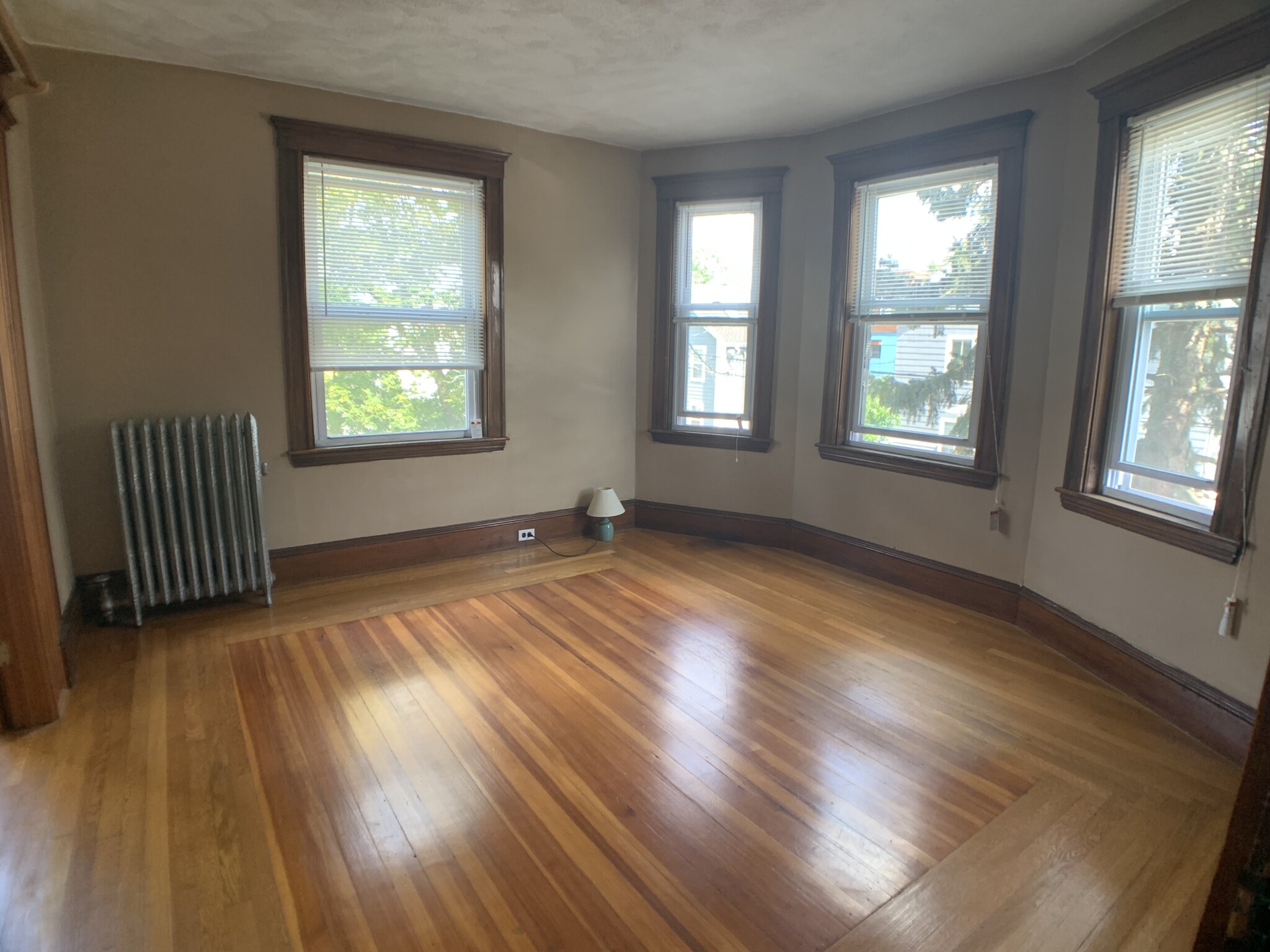 2 bed, 1 bath apartment for rent at 16 Montgomery St Unit 2, North Cambridge — photo 10 of 40
