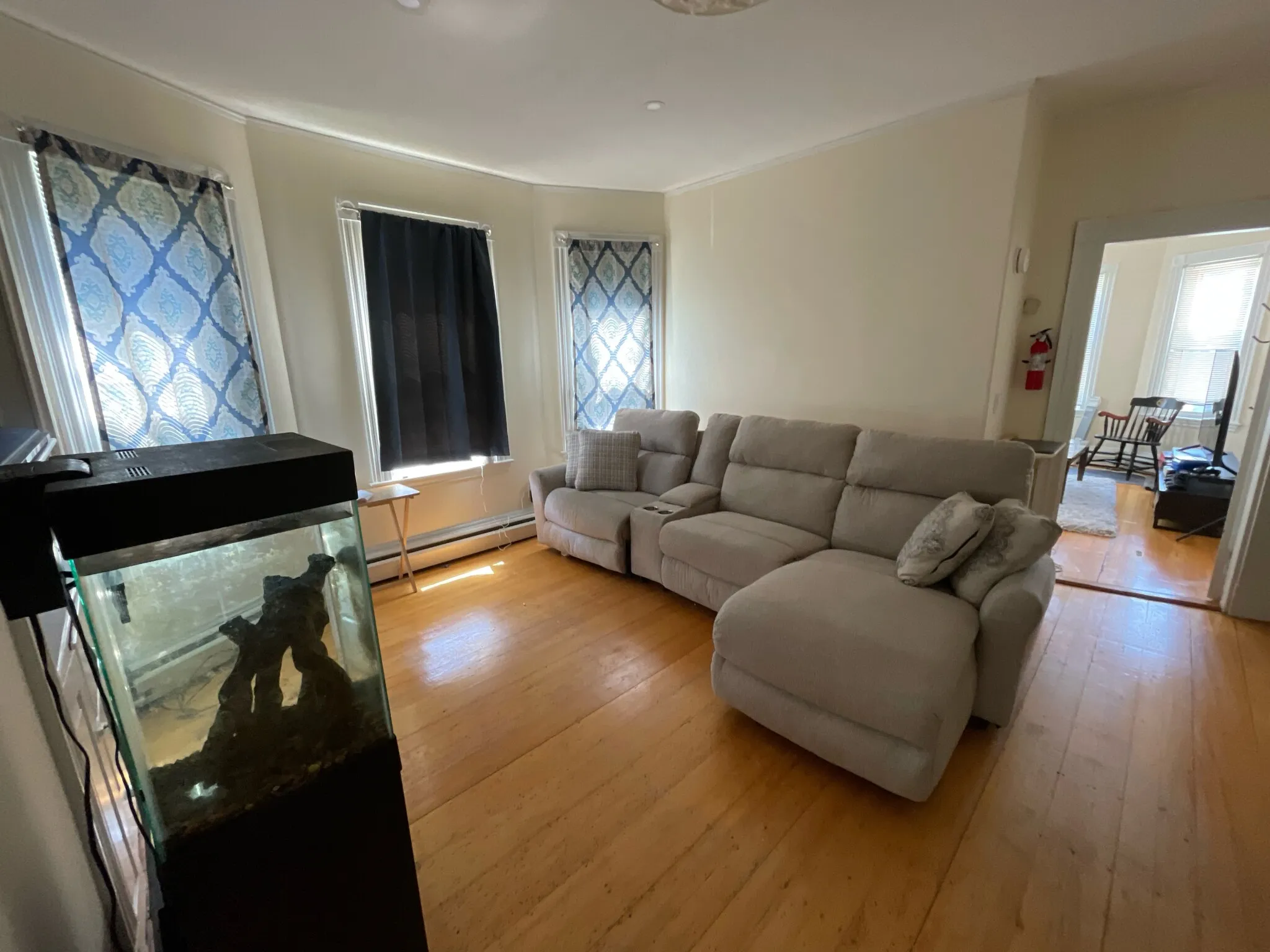 2 bed, 1 bath apartment for rent at 16 Mount Calvary Rd Unit 1, Roslindale — photo 4 of 5