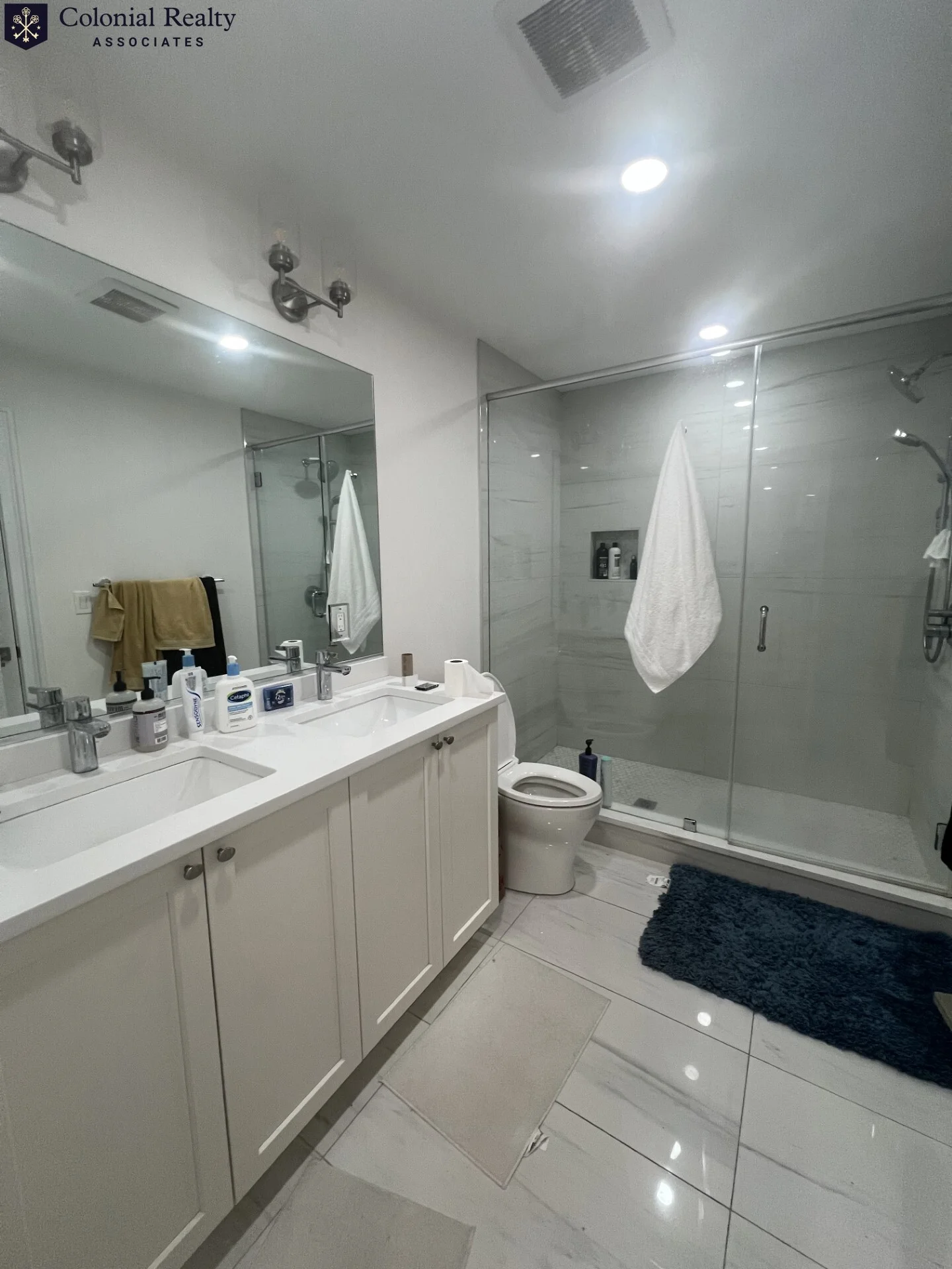 3 bed, 2 bath apartment for rent at 16 Mount Hood Rd Unit 2, Brighton — photo 6 of 11