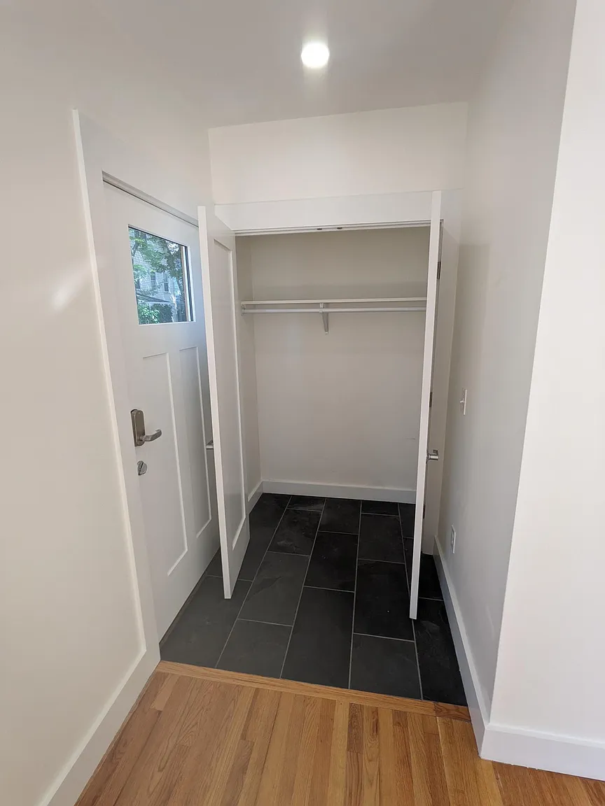 3 bed, 2 bath apartment for rent at 16 Myrtle Ave Unit 1, Mid Cambridge — photo 5 of 12