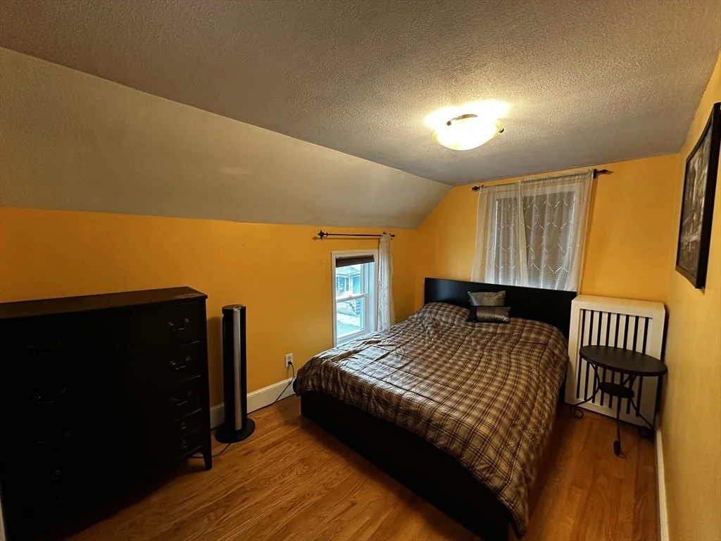 3 bed, 1 bath apartment for rent at 16 Nashua Unit 16, Magoun Square — photo 28 of 33