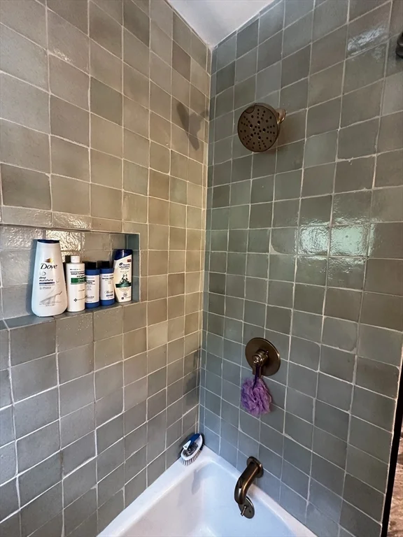 3 bed, 1 bath apartment for rent at 16 Nashua Unit 16, Magoun Square — photo 27 of 33