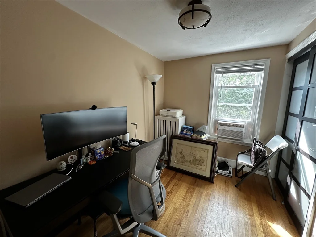 3 bed, 1 bath apartment for rent at 16 Nashua Unit 16, Magoun Square — photo 29 of 33