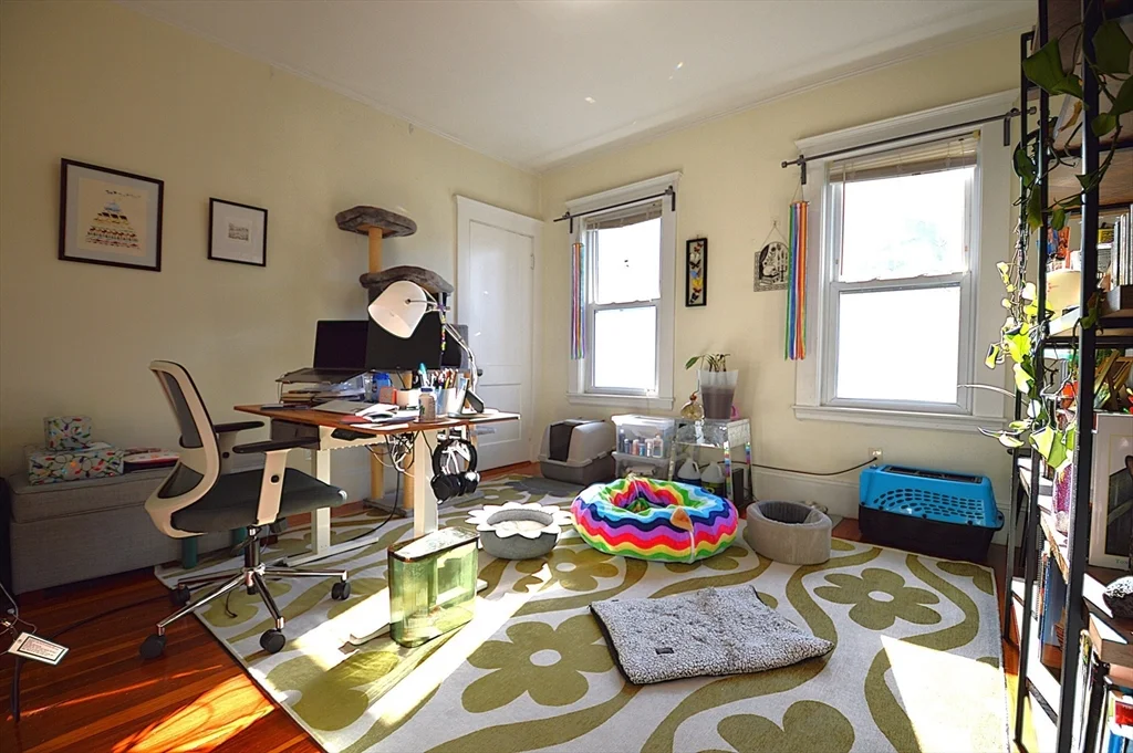3 bed, 1 bath apartment for rent at 16 Nonantum Unit 2, Brighton — photo 13 of 19