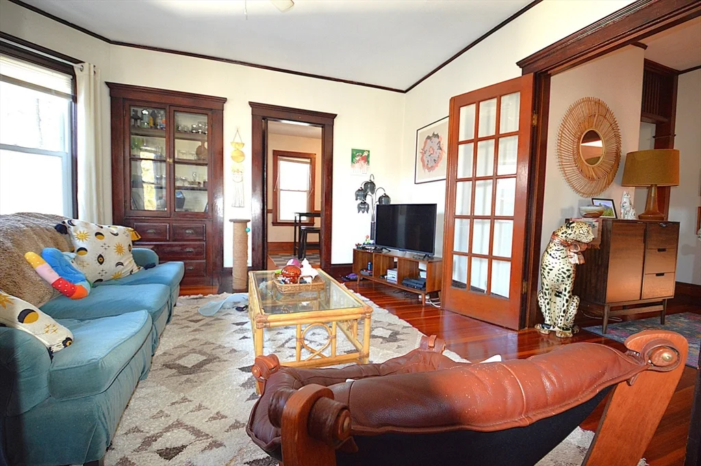 3 bed, 1 bath apartment for rent at 16 Nonantum Unit 2, Brighton — photo 3 of 19