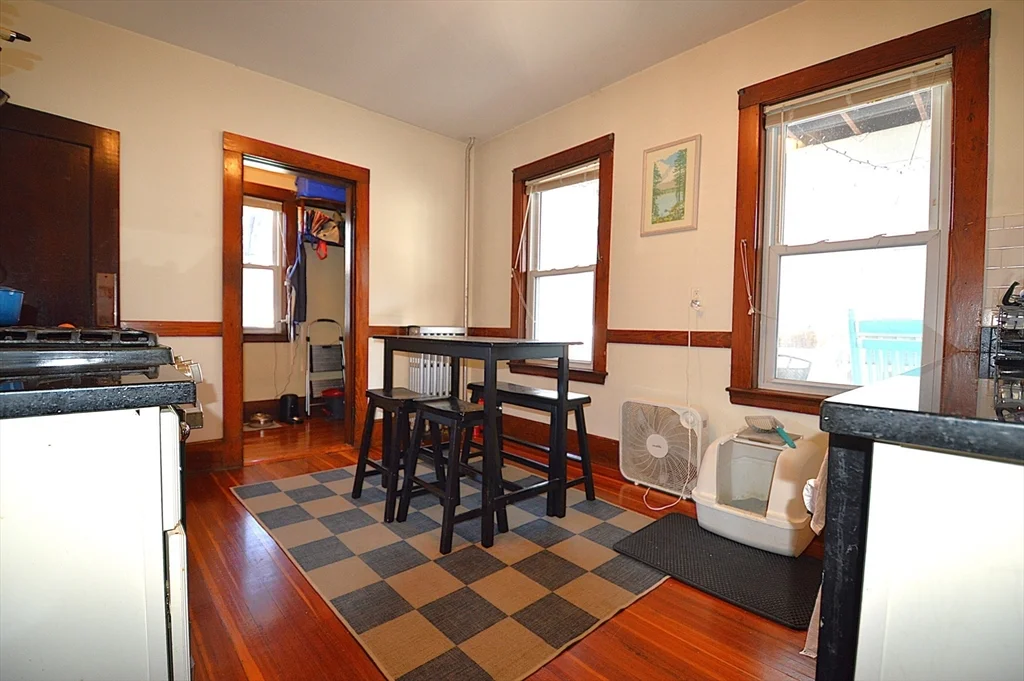 3 bed, 1 bath apartment for rent at 16 Nonantum Unit 2, Brighton — photo 7 of 19