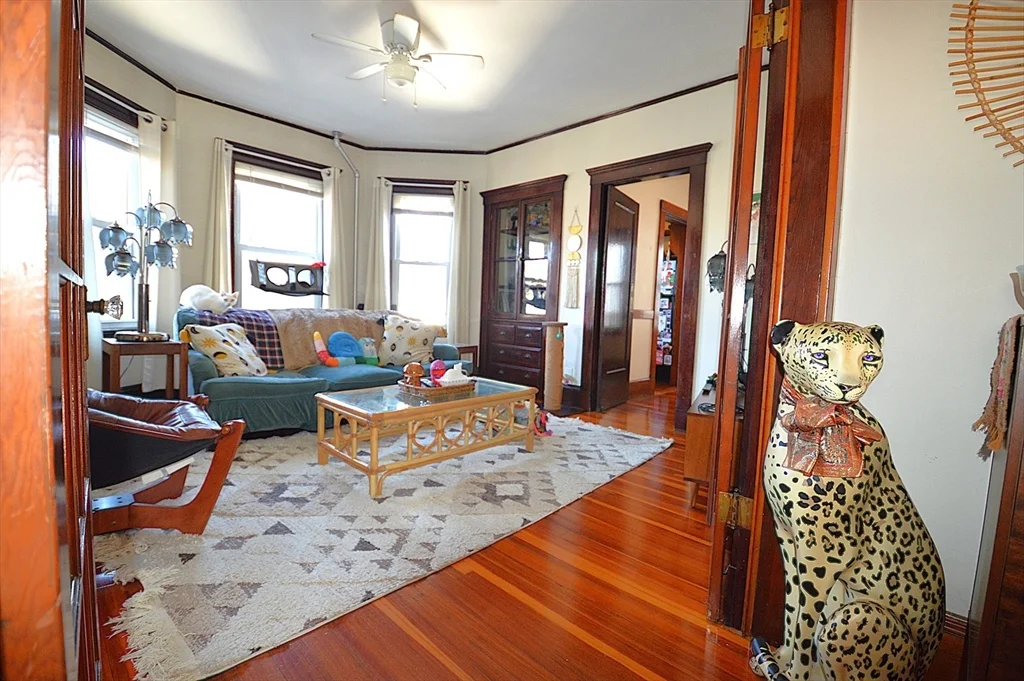 3 bed, 1 bath apartment for rent at 16 Nonantum Unit 2, Brighton — photo 5 of 19