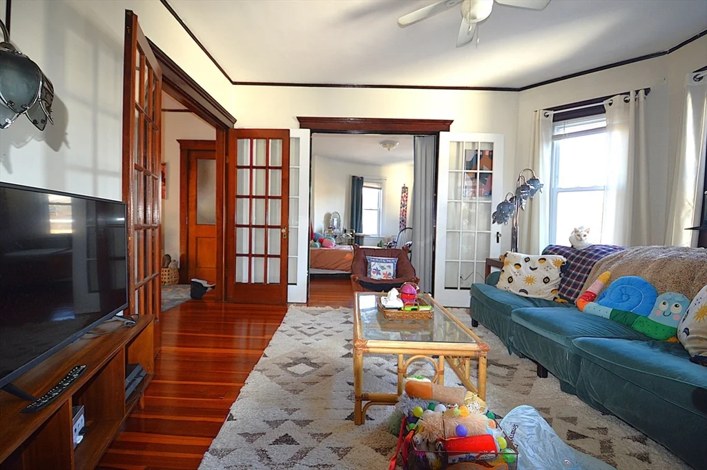 3 bed, 1 bath apartment for rent at 16 Nonantum Unit 2, Brighton