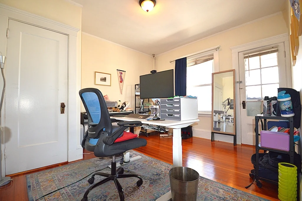 3 bed, 1 bath apartment for rent at 16 Nonantum Unit 2, Brighton — photo 15 of 19