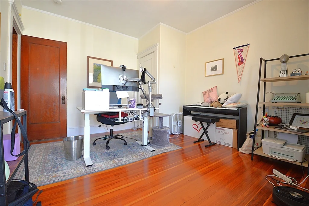 3 bed, 1 bath apartment for rent at 16 Nonantum Unit 2, Brighton — photo 16 of 19