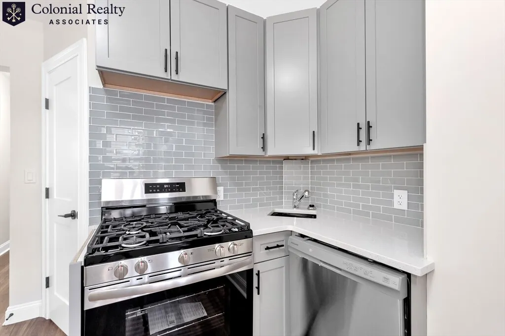 3 bed, 1 bath apartment for rent at 16 O St Unit 2, South Boston — photo 16 of 29