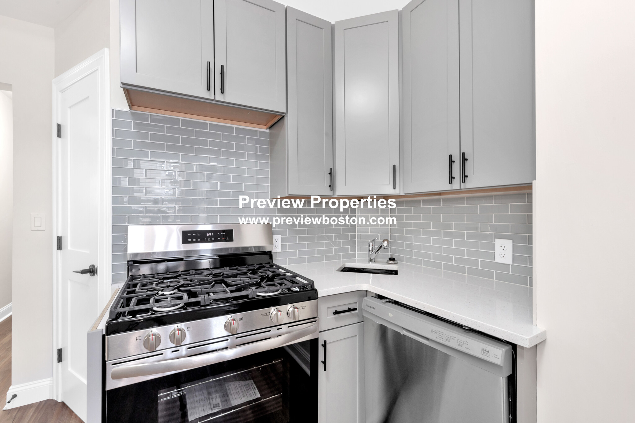 3 bed, 1 bath apartment for rent at 16 O St Unit 2P, South Boston — photo 5 of 18