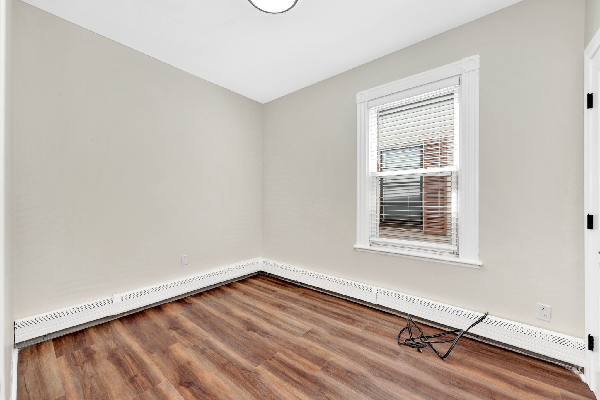 3 bed, 1 bath apartment for rent at 16 O St Unit 3, South Boston — photo 6 of 14