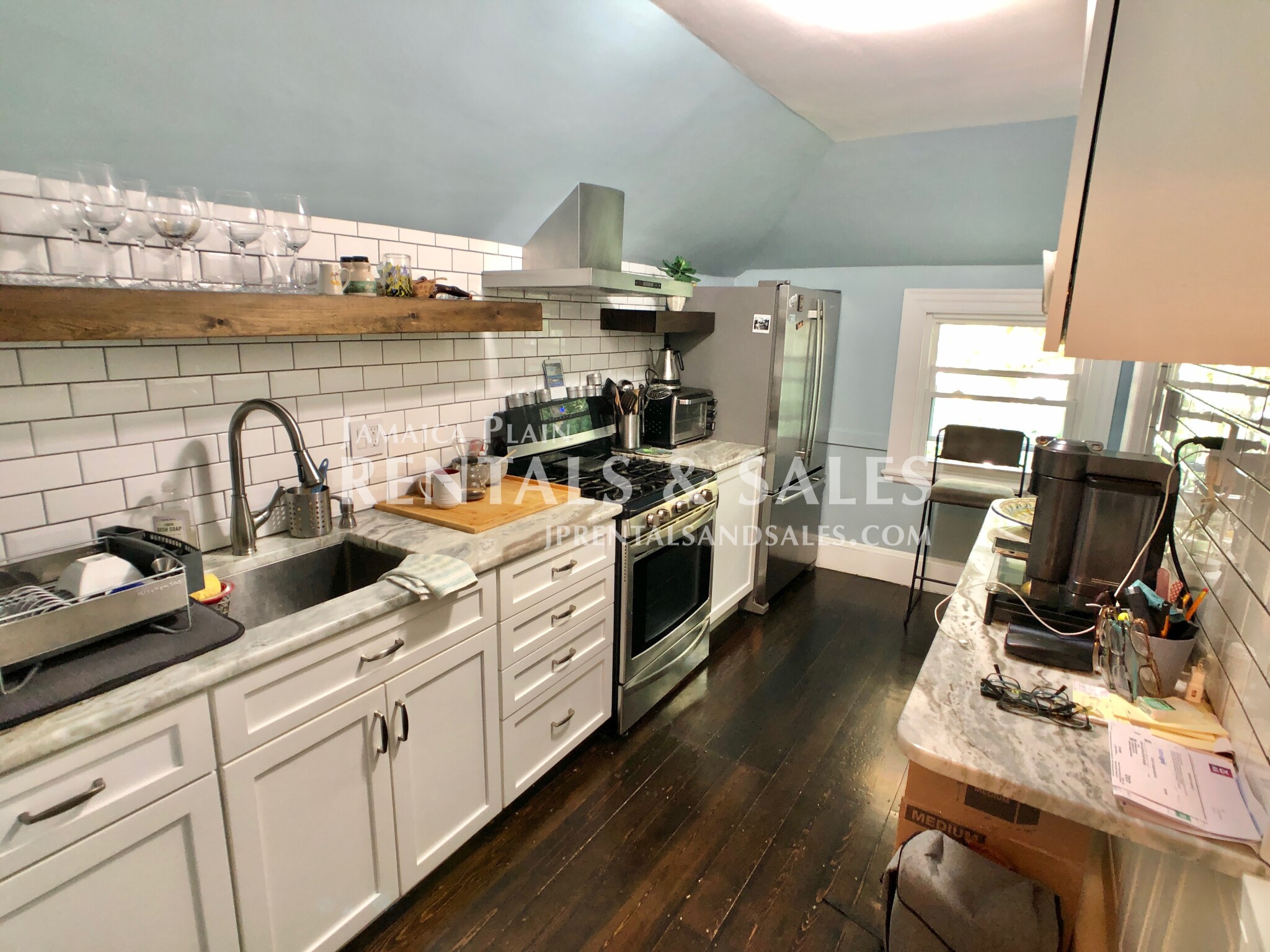 1 bed, 1 bath apartment for rent at 16 Oakview Ter Unit 3, Jamaica Plain — photo 7 of 19