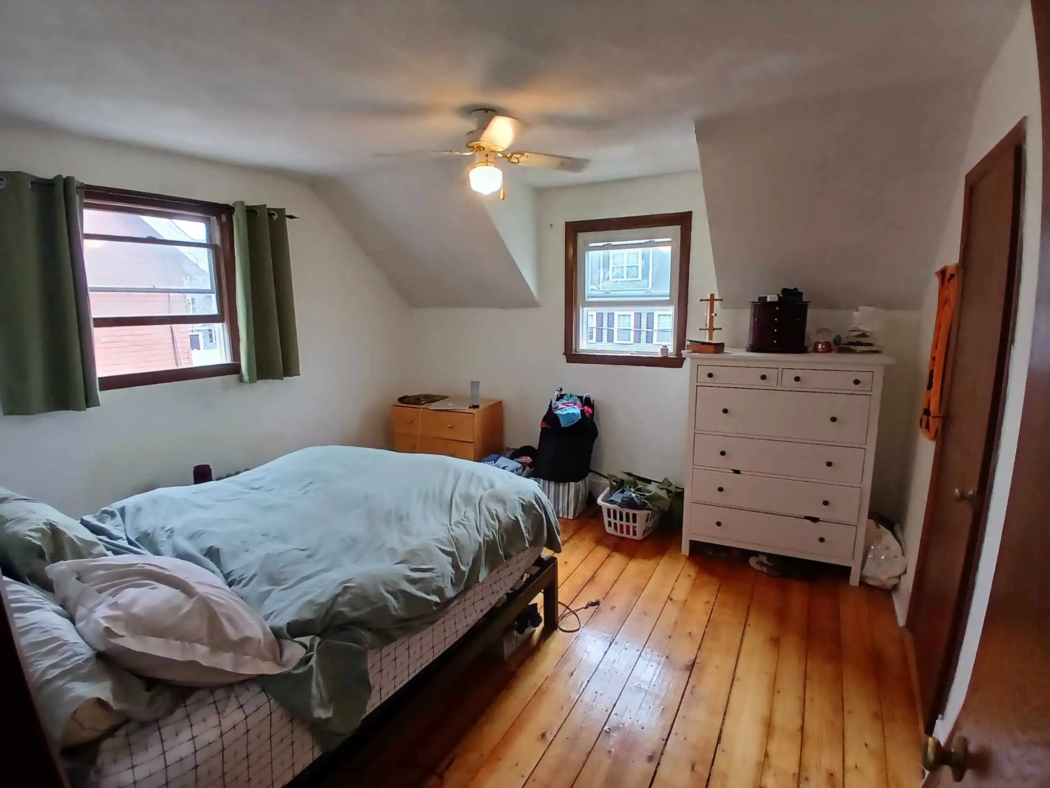 2 bed, 1 bath apartment for rent at 16 Orange St Unit townhouse, South Side — photo 9 of 14