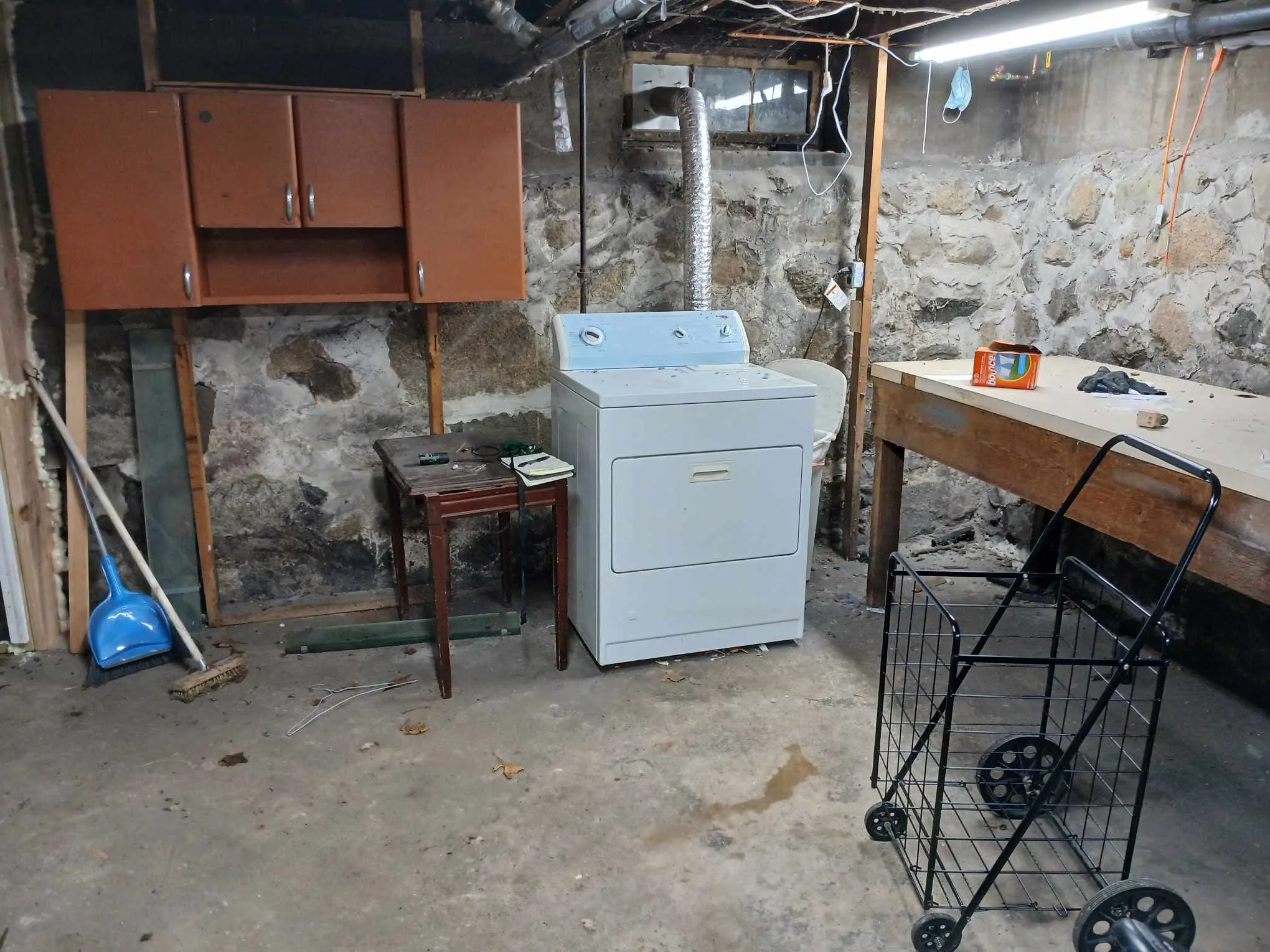 2 bed, 1 bath apartment for rent at 16 Orange St Unit townhouse, South Side — photo 12 of 14