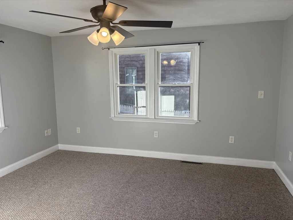 3 bed, 1 bath apartment for rent at 16 Orleans Rd, Weymouth — photo 8 of 13
