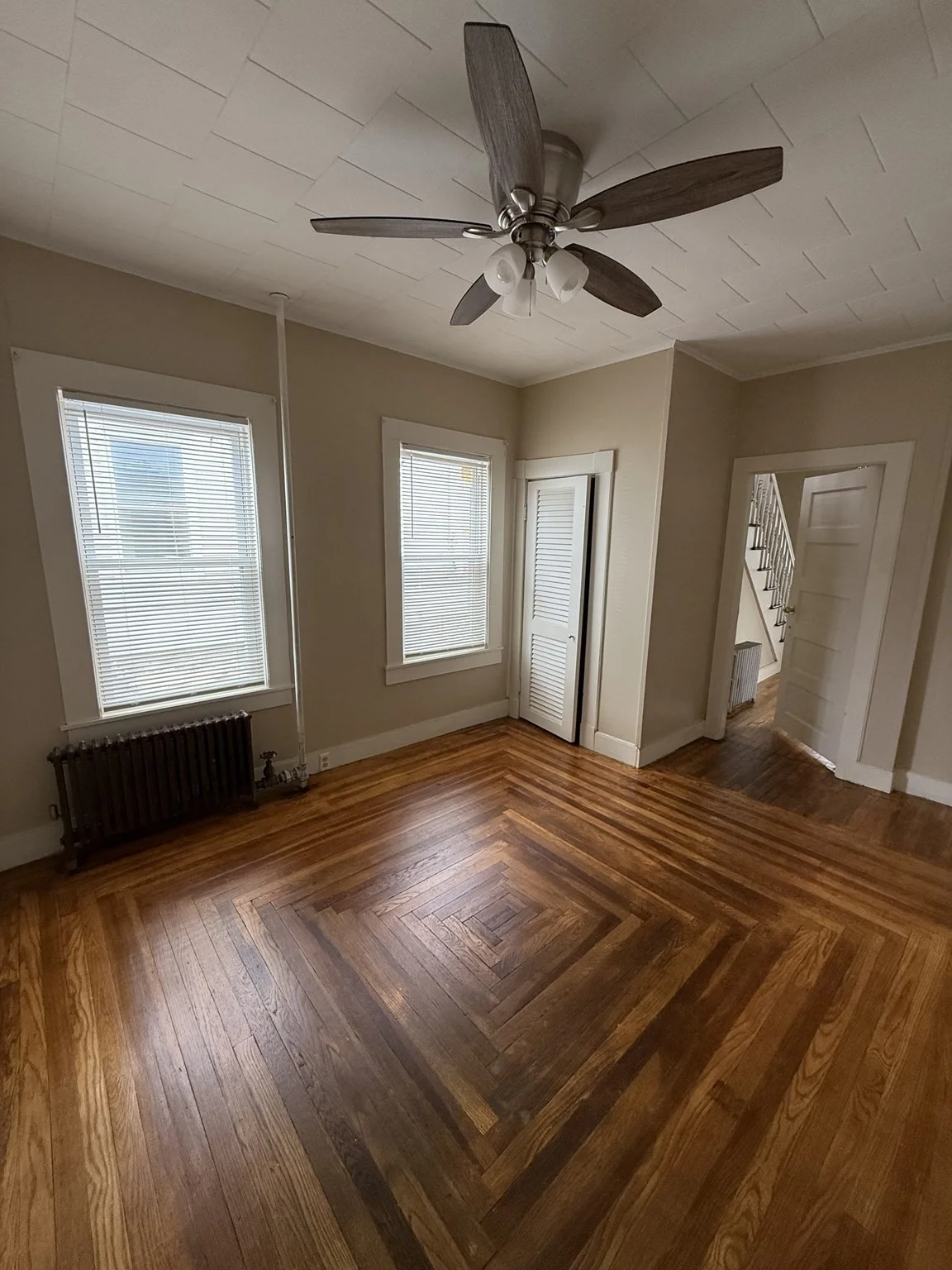 4 bed, 3 bath apartment for rent at 16 Phoebe, Lowell — photo 6 of 14