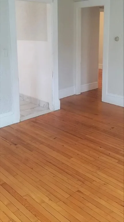 3 bed, 1 bath apartment for rent at 16 Pinkham Pl Unit 2, Lynn — photo 10 of 12