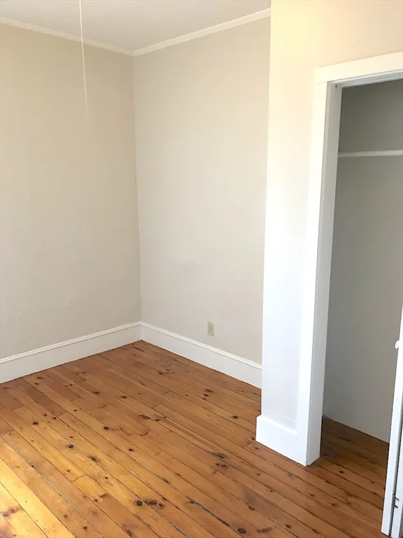 3 bed, 1 bath apartment for rent at 16 Pinkham Pl Unit 2, Lynn — photo 5 of 12