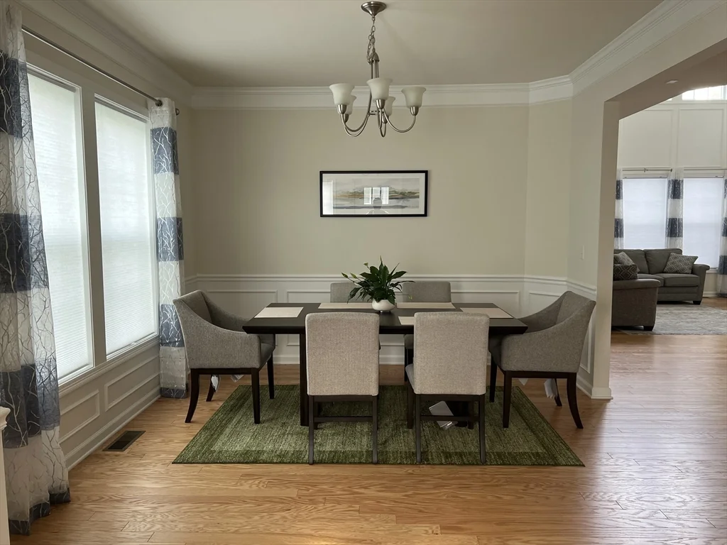 2 bed, 2 bath apartment for rent at 16 Poplar Ln Unit 16, Hopkinton — photo 2 of 9