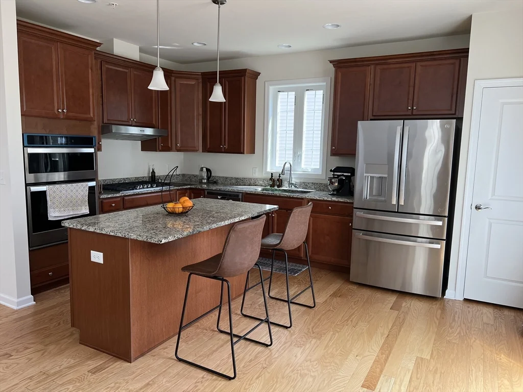 2 bed, 2 bath apartment for rent at 16 Poplar Ln Unit 16, Hopkinton — photo 6 of 9