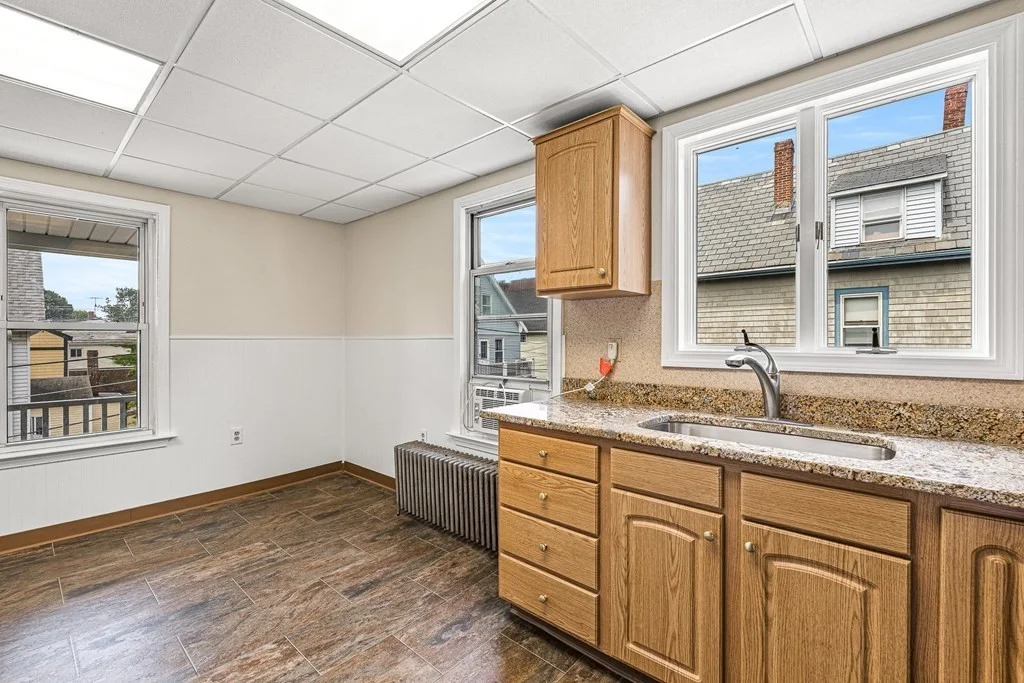 4 bed, 1 bath apartment for rent at 16 Porter St Unit 2, Spring Hill — photo 7 of 28