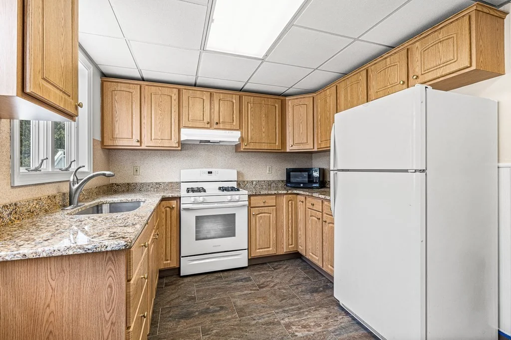 4 bed, 1 bath apartment for rent at 16 Porter St Unit 2, Spring Hill — photo 6 of 28