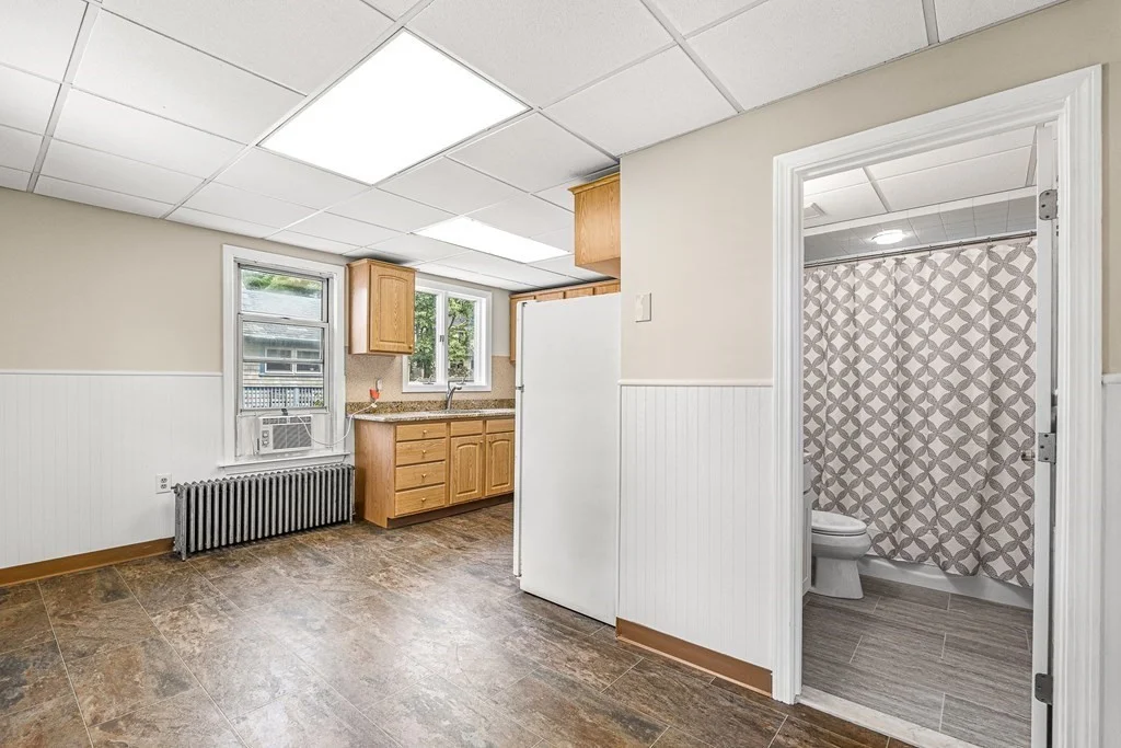 4 bed, 1 bath apartment for rent at 16 Porter St Unit 2, Spring Hill — photo 8 of 28