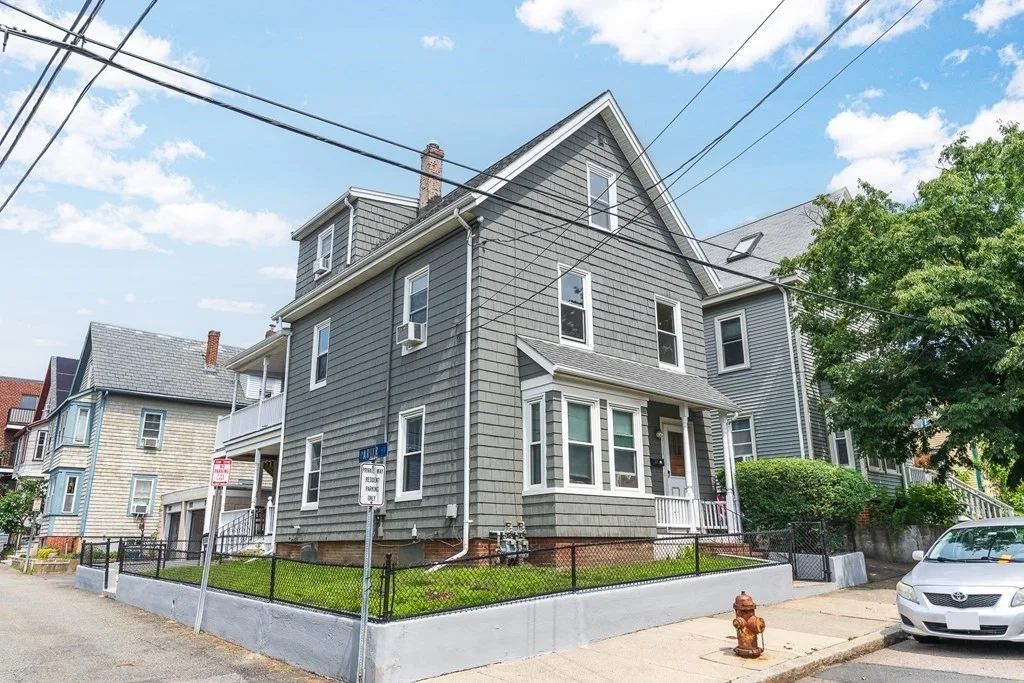 4 bed, 1 bath apartment for rent at 16 Porter St Unit 2, Spring Hill — photo 1 of 28