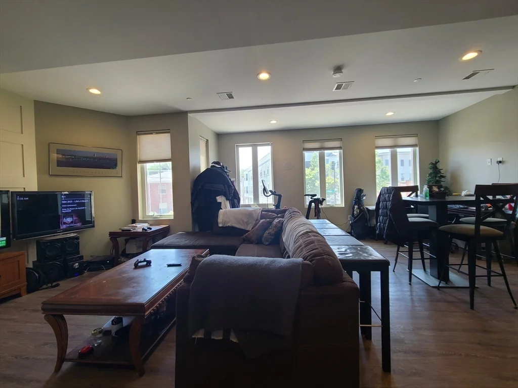 3 bed, 2 bath apartment for rent at 16 Preble St Unit 1, South Boston — photo 15 of 21