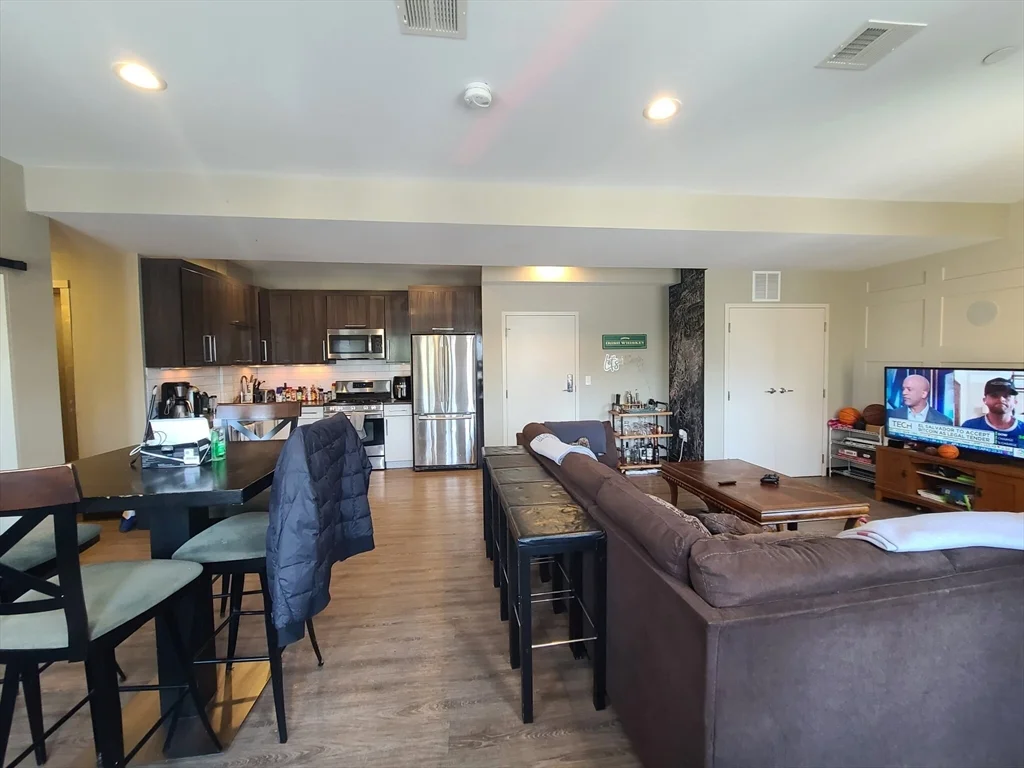 3 bed, 2 bath apartment for rent at 16 Preble St Unit 1, South Boston — photo 7 of 21