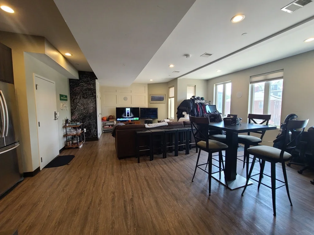 3 bed, 2 bath apartment for rent at 16 Preble St Unit 1, South Boston — photo 8 of 21
