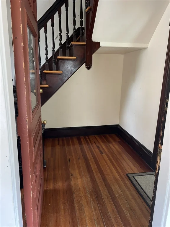 3 bed, 1 bath apartment for rent at 16 Prentice St Unit 1, Worcester — photo 4 of 23