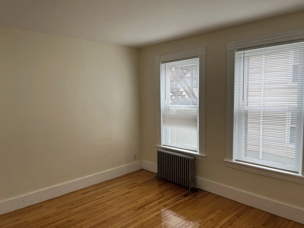 3 bed, 1 bath apartment for rent at 16 Prentice St Unit 1, Worcester — photo 14 of 23