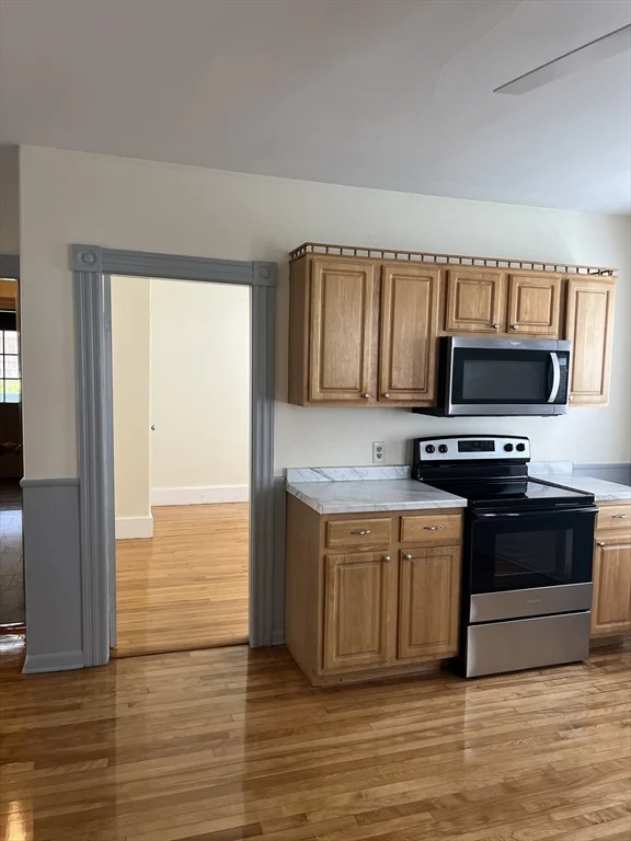 3 bed, 1 bath apartment for rent at 16 Prentice St Unit 1, Worcester — photo 9 of 23