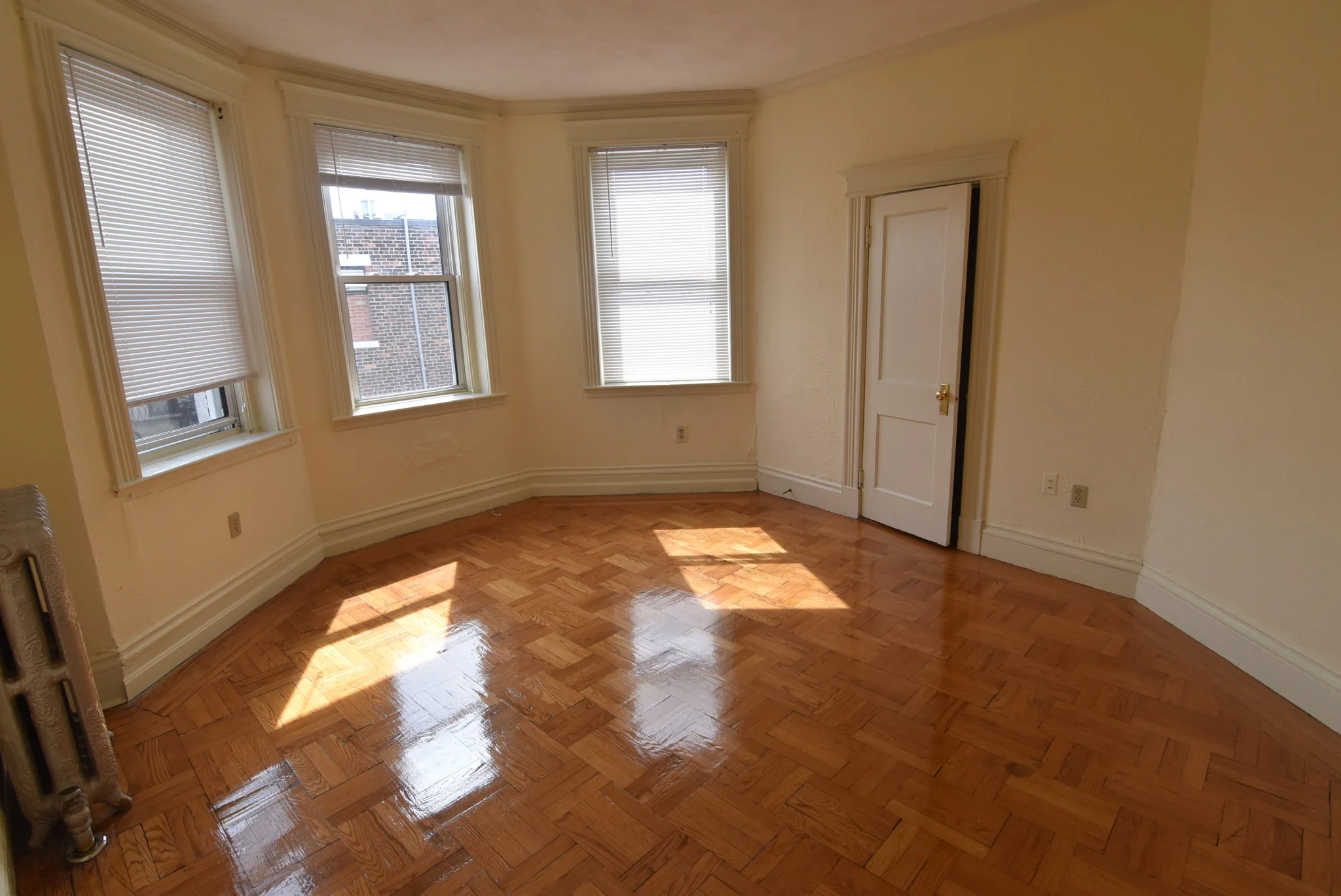 Studio bed, 1 bath apartment for rent at 16 Queensberry St Unit 24, Fenway — photo 4 of 8