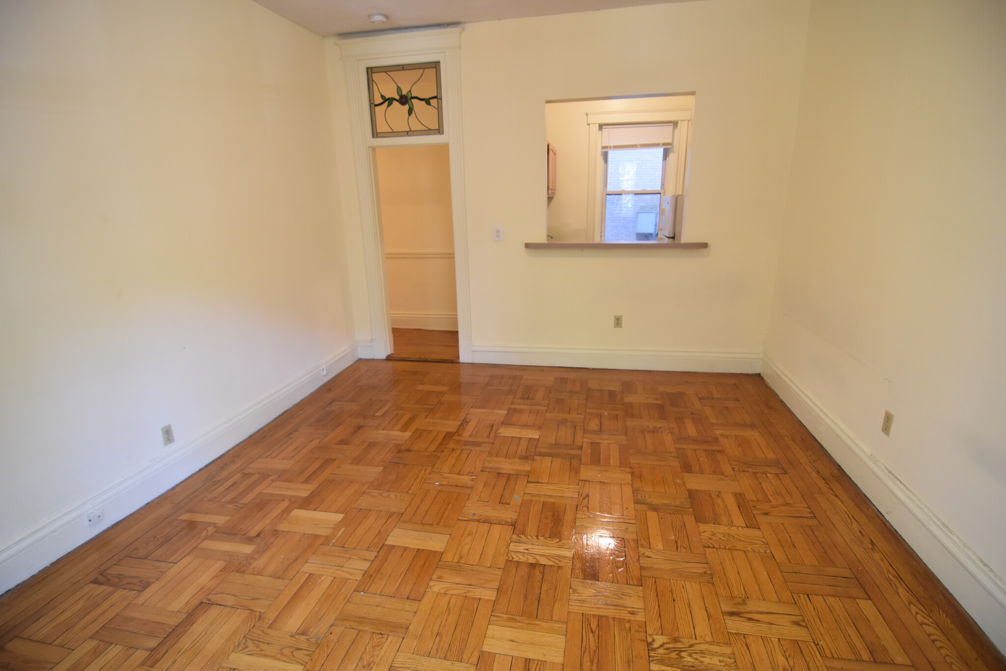 Studio bed, 1 bath apartment for rent at 16 Queensberry Unit 9, Fenway — photo 2 of 5