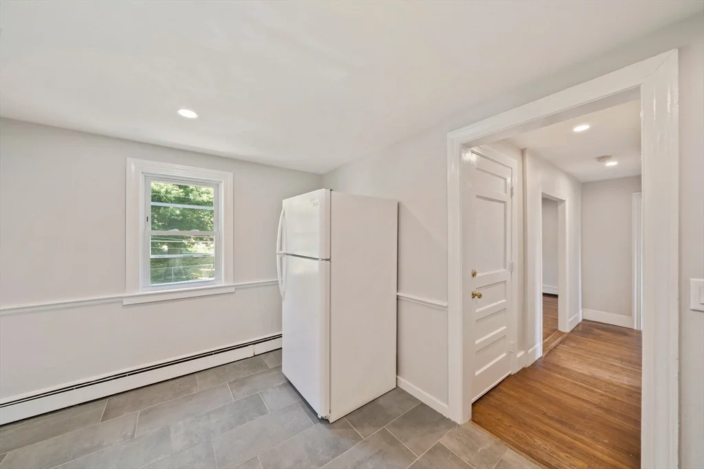 3 bed, 1 bath apartment for rent at 16 Revere St Unit 2, Canton — photo 3 of 13