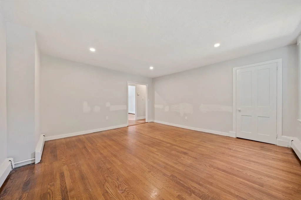 3 bed, 1 bath apartment for rent at 16 Revere St Unit 2, Canton — photo 6 of 13