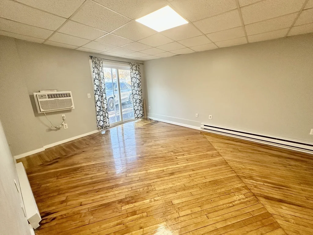 2 bed, 1 bath apartment for rent at 16 Richards Ave Unit 104, North Attleboro — photo 3 of 15