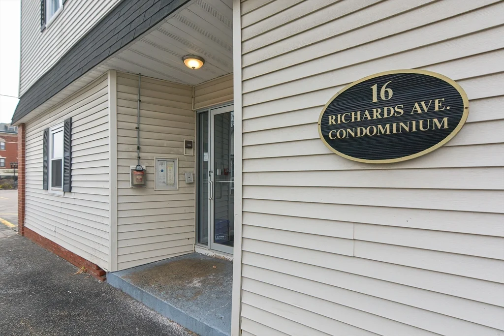 2 bed, 1 bath apartment for rent at 16 Richards Ave Unit 104, North Attleboro — photo 2 of 15