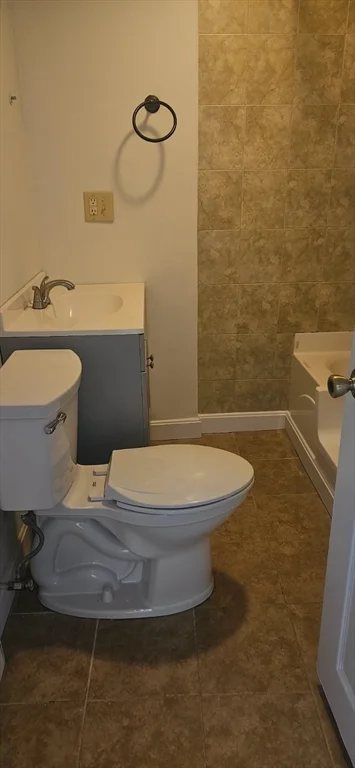 2 bed, 1 bath apartment for rent at 16 Richards Ave Unit 105, North Attleboro — photo 4 of 6