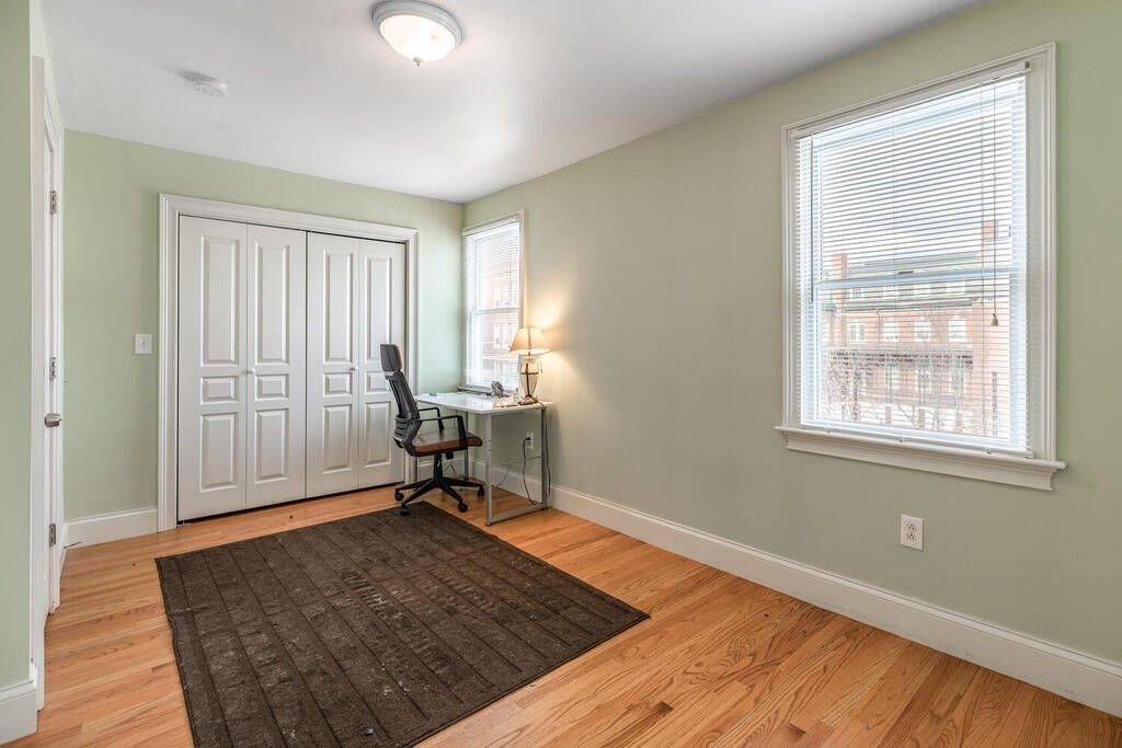 3 bed, 2 bath apartment for rent at 16 Roseclair St Unit 16, Dorchester — photo 17 of 25