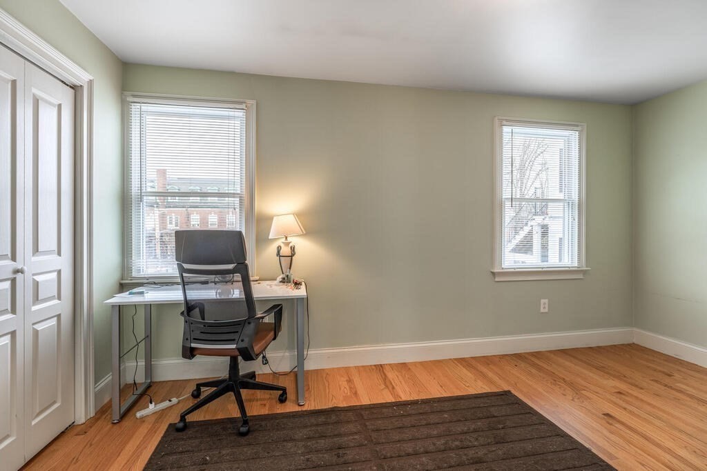 3 bed, 2 bath apartment for rent at 16 Roseclair St Unit 16, Dorchester — photo 16 of 25